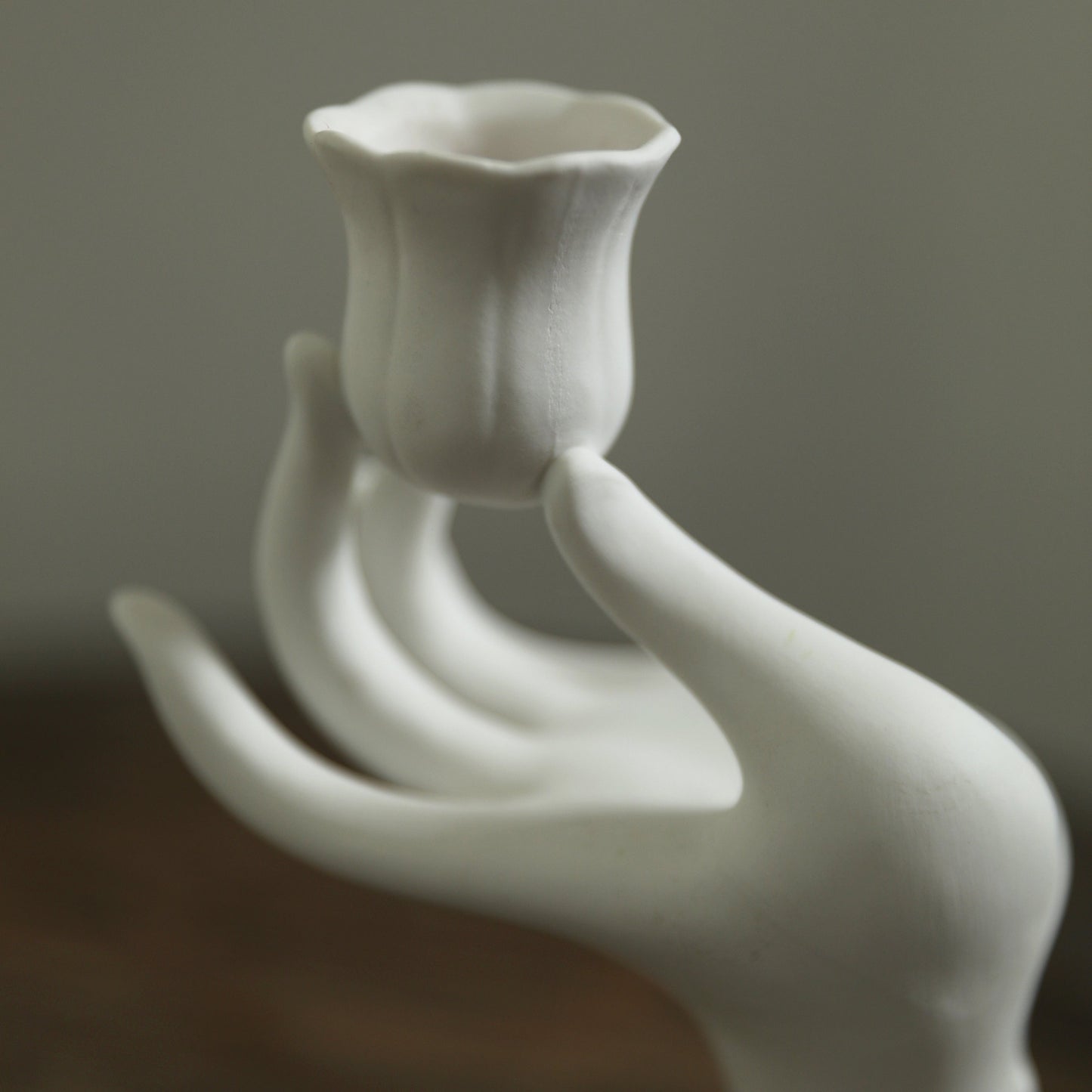 EVE A Mystique Touch Matte Ceramic Candle Holder