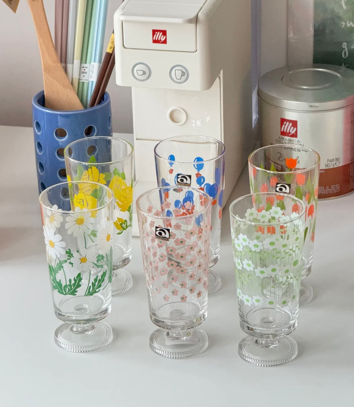 Aderia Retro Japan Rhapsody White Flowers Glass with Legs