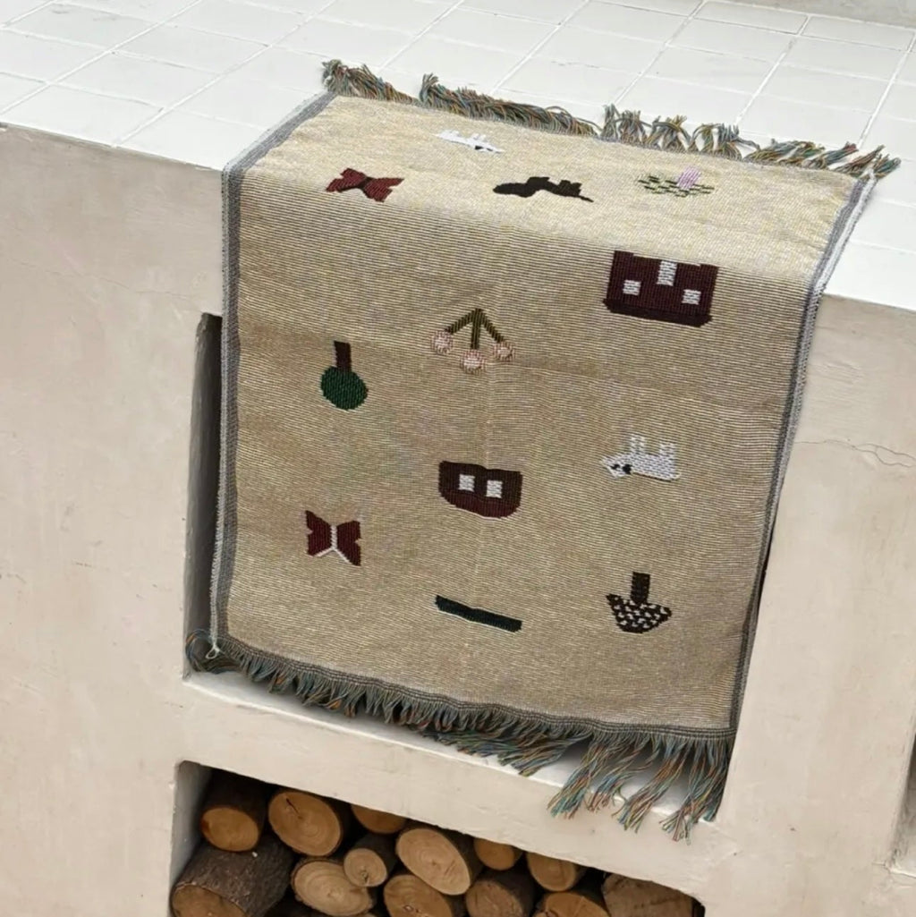 LUCIENNE Countryside View Whimsical Retro Style Decorative Knitted Tapestry Blanket with Fringe