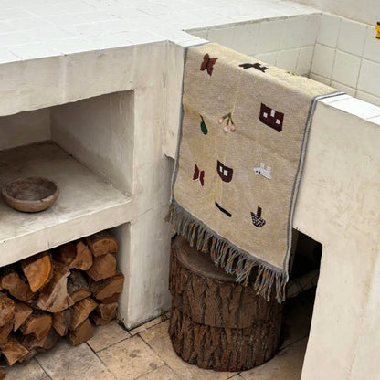 LUCIENNE Countryside View Whimsical Retro Style Decorative Knitted Tapestry Blanket with Fringe