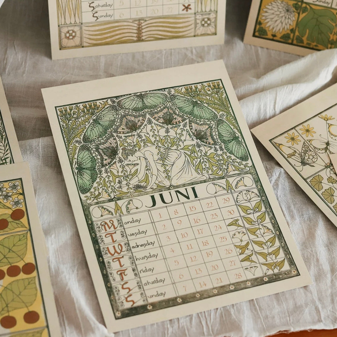 MARGUERITE Elegant Retro Art Nouveau Wall Hanging Table Display Calendar 2026 Art Card