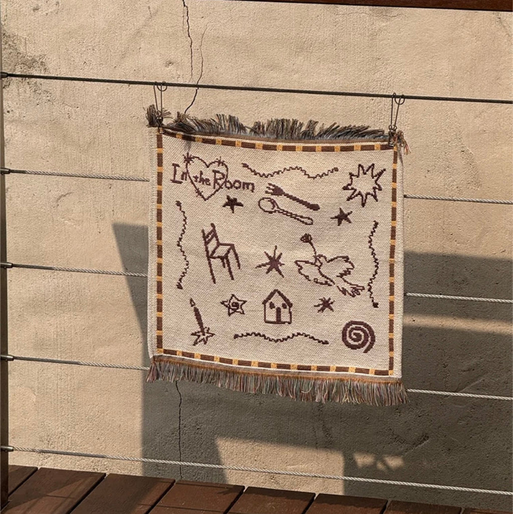 LA CHAMBRE QUI RÊVE Retro Style The Room That Dreams Decorative Tapestry with Fringe Blanket