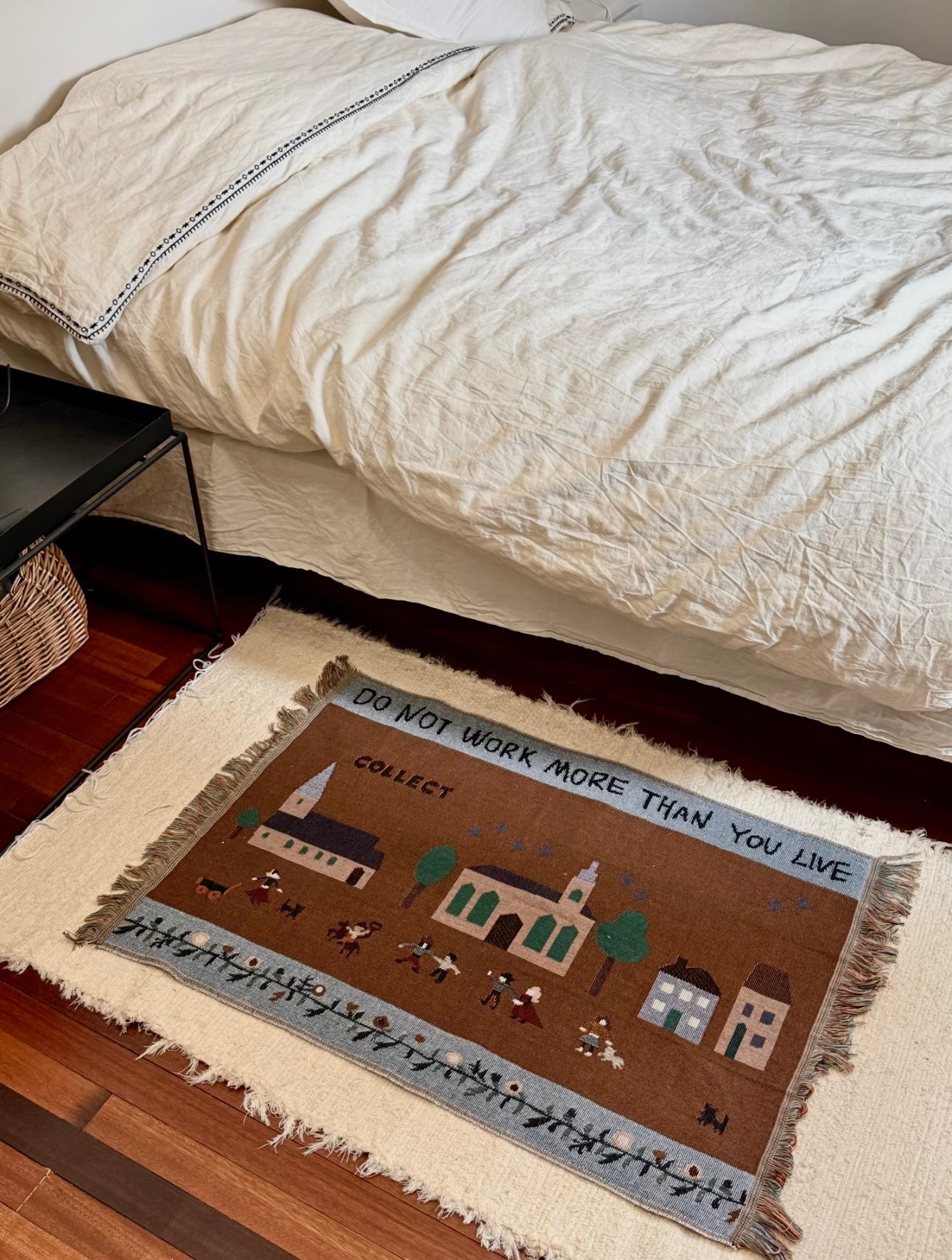 LE CŒUR DU VILLAGE Retro Style The Heart of the Village Decorative Tapestry with Fringe Blanket