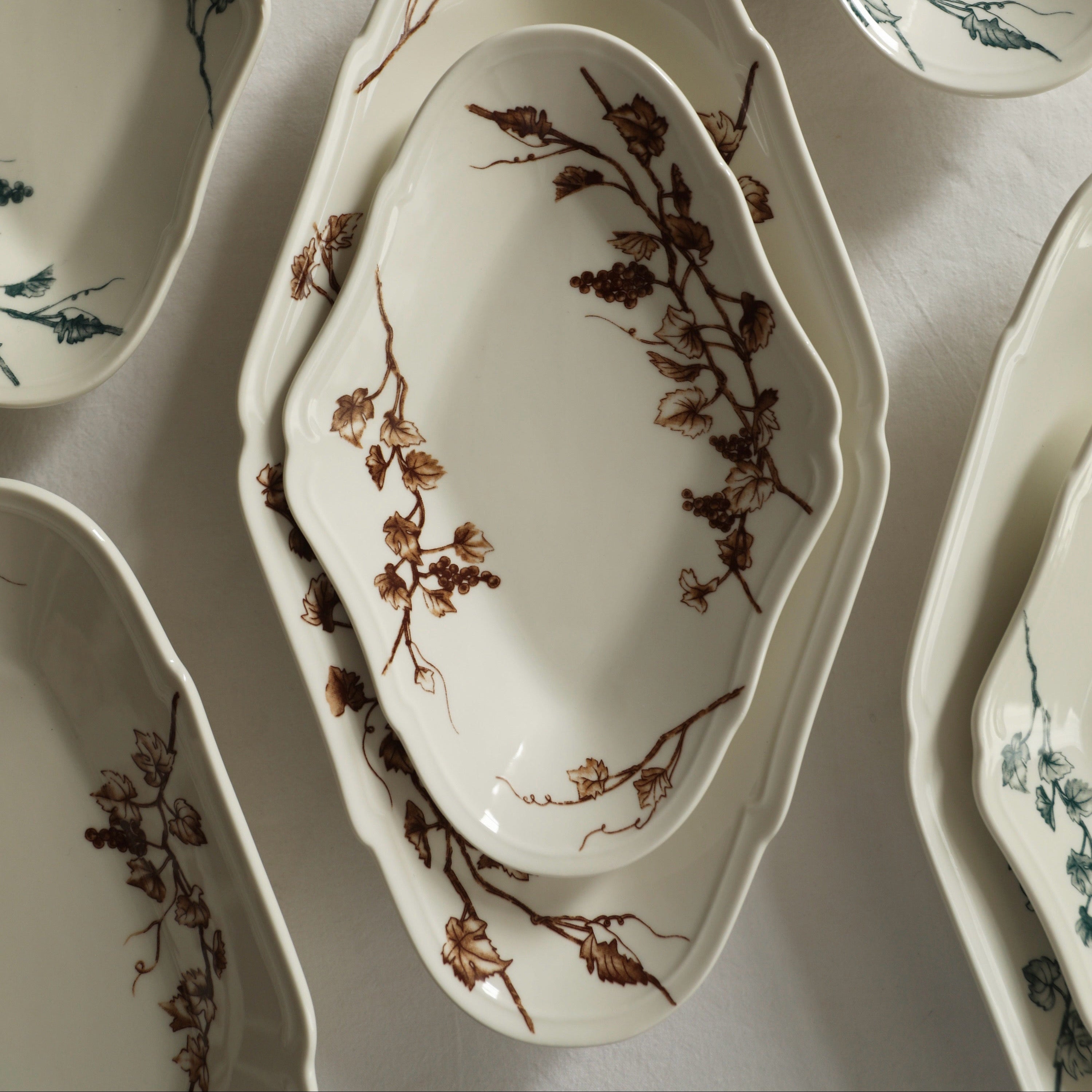 Studio M' Japan Vigne Plate Brown