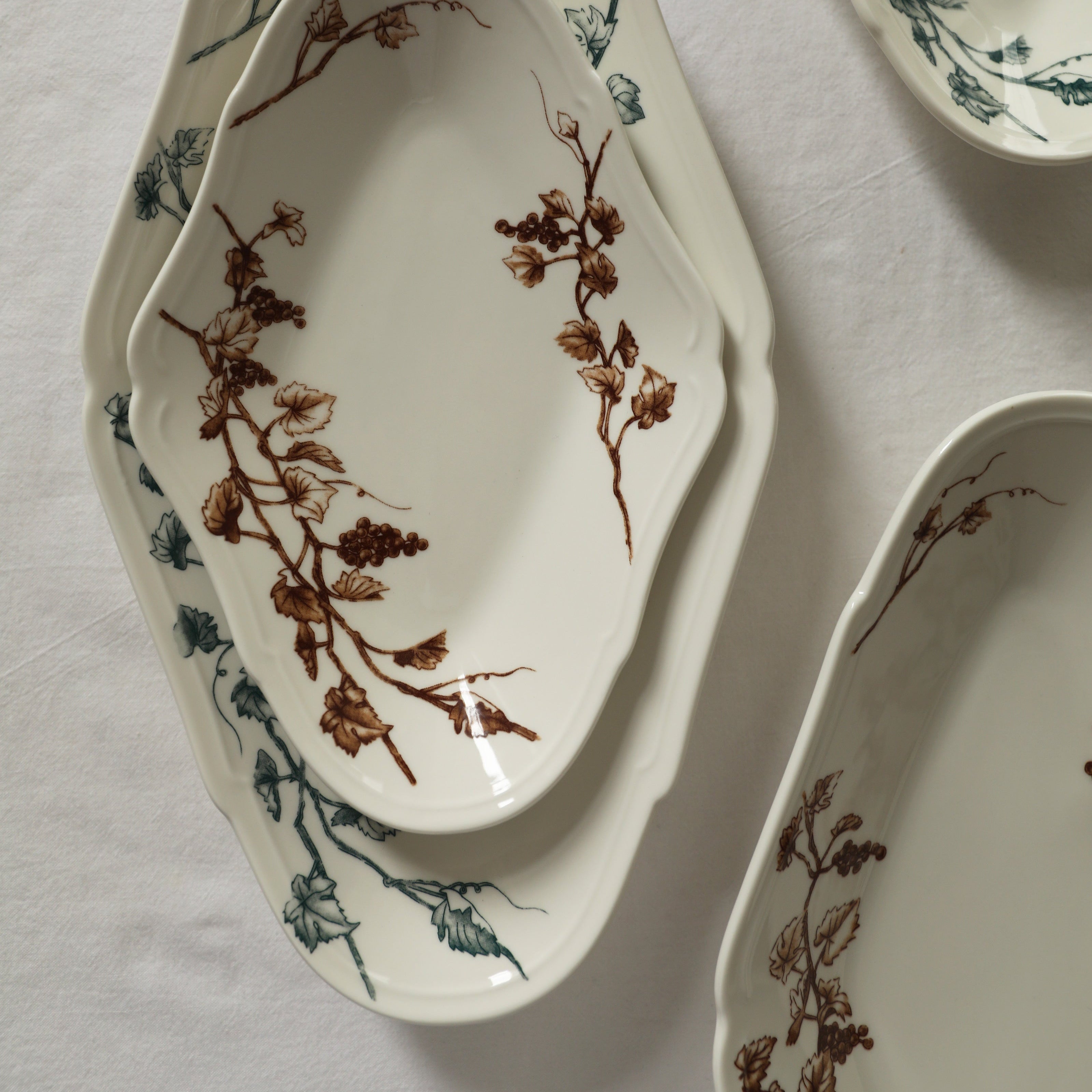 Studio M' Japan Vigne Plate Brown