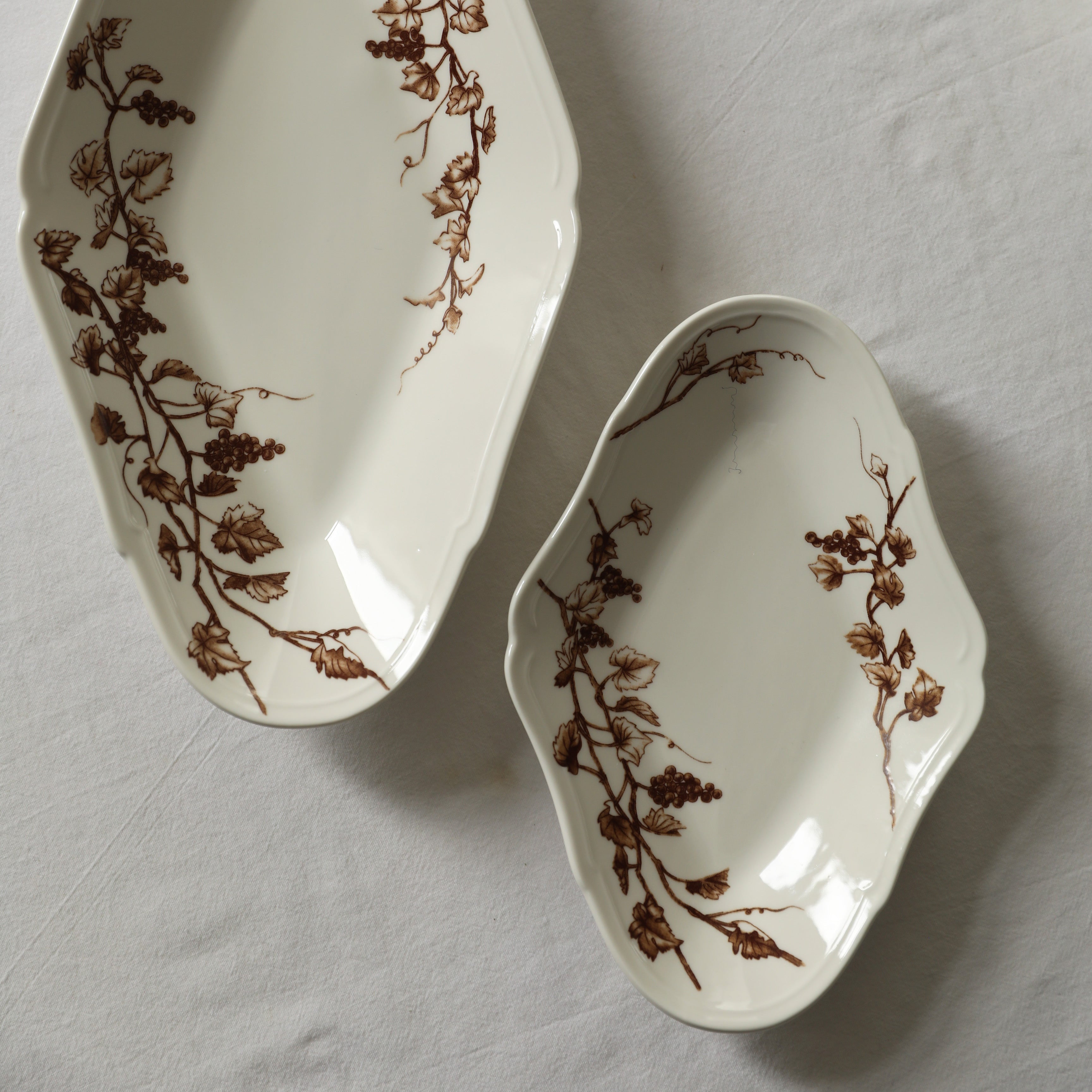 Studio M' Japan Vigne Plate Brown