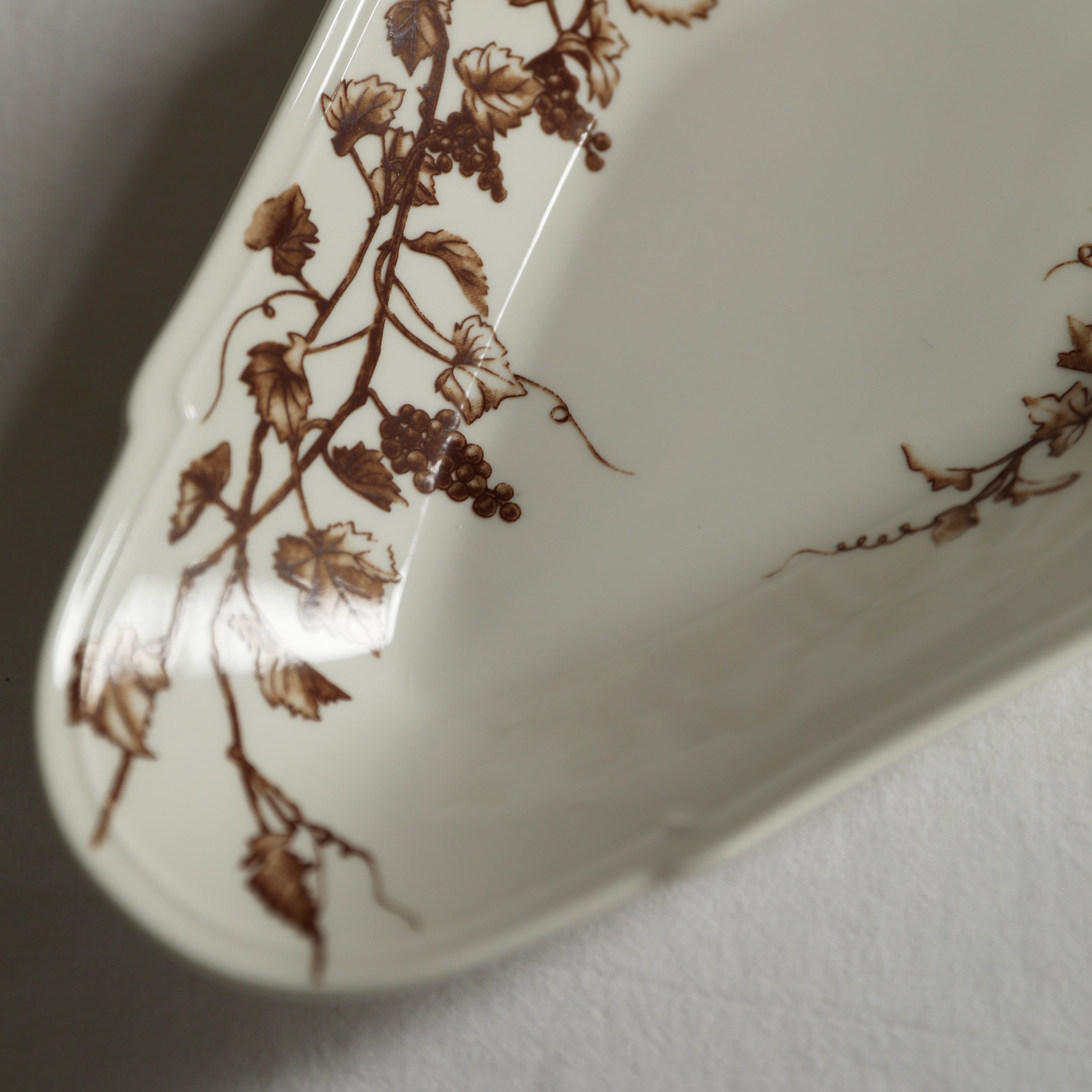 Studio M' Japan Vigne Plate Brown