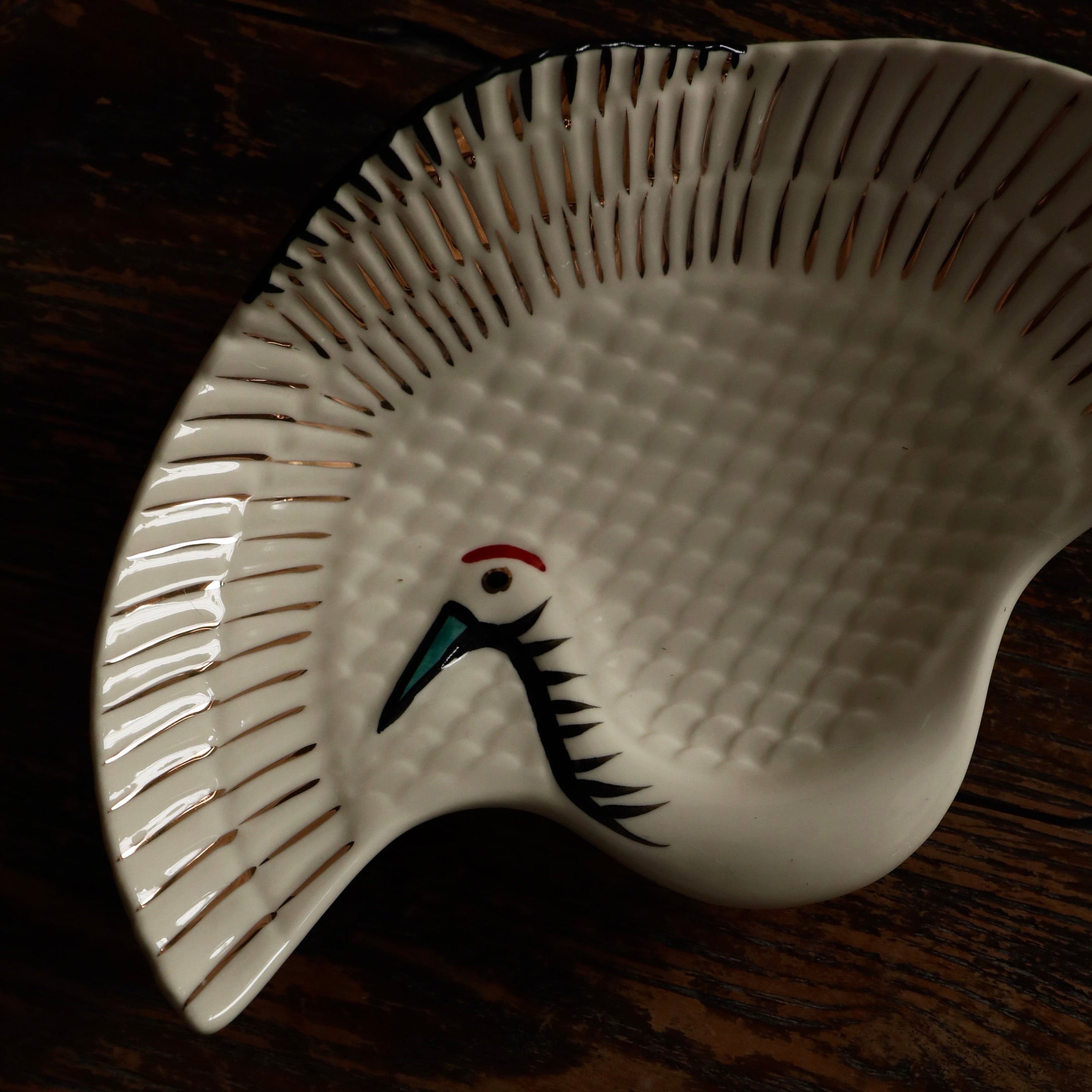 Tsuru White Crane Underglazed Cream Ceramic Dish Plate