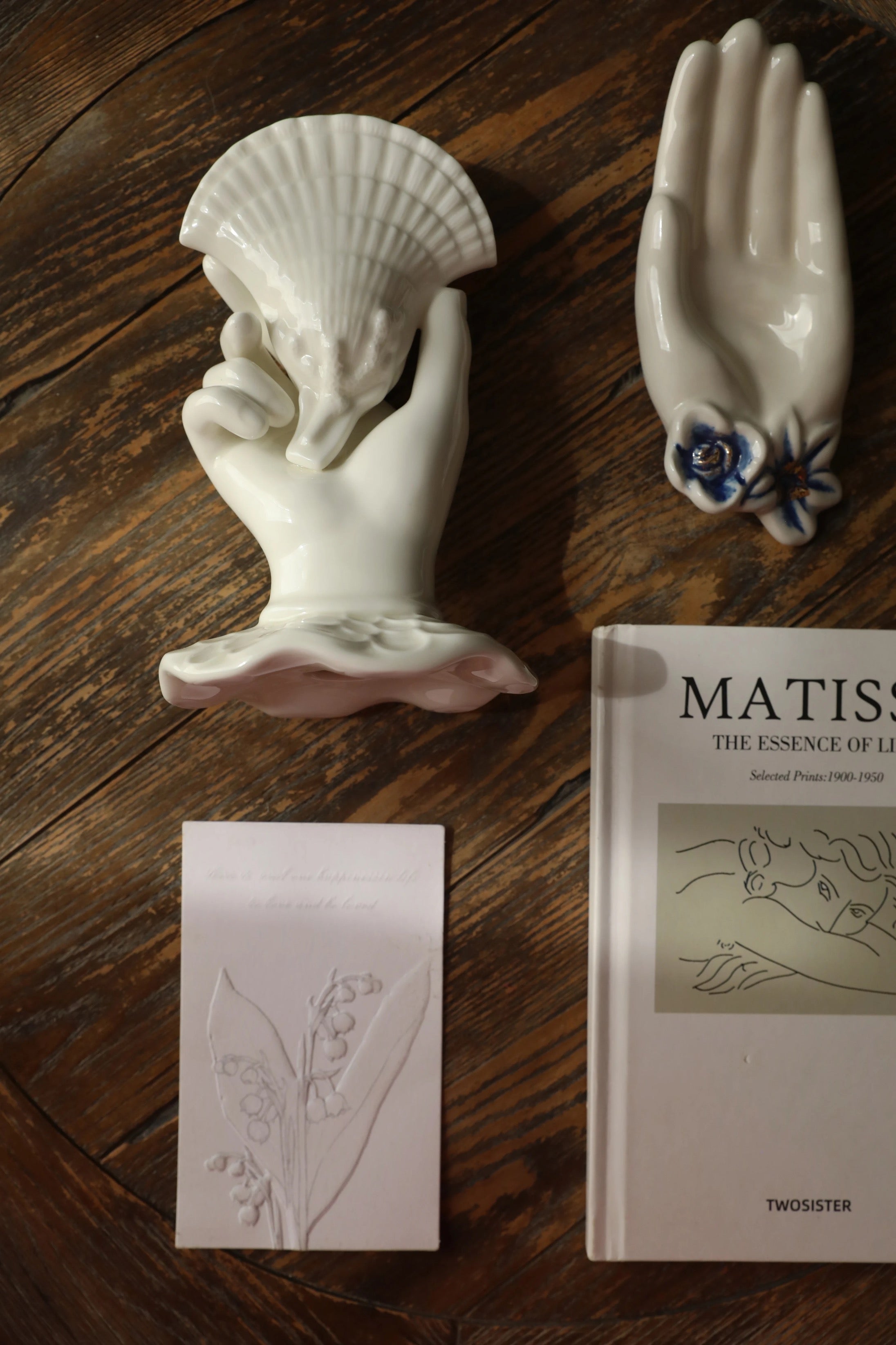 MARELLA French Retro Grasp of Sea Shell Ceramic Flower Vase Card Holder Tissue Holder