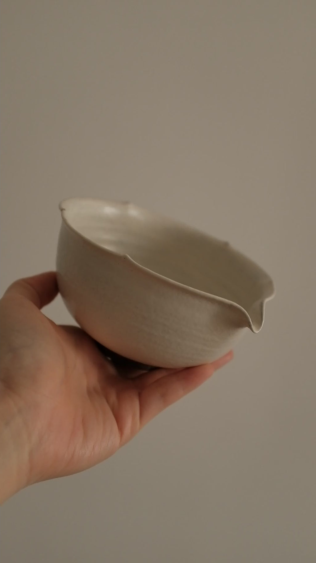 Yuli Handmade Snow White Floral Rim Katakuchi Chawan Matcha Bowl Powdered Glaze Underglazed Stoneware