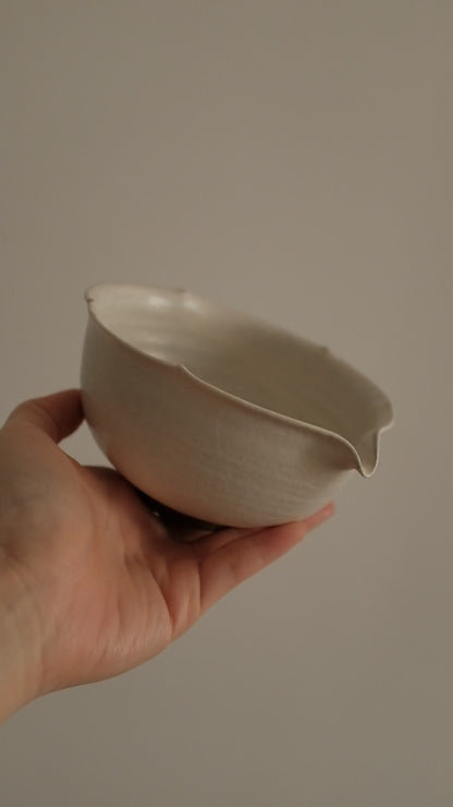 Yuli Handmade Snow White Floral Rim Katakuchi Chawan Matcha Bowl Powdered Glaze Underglazed Stoneware
